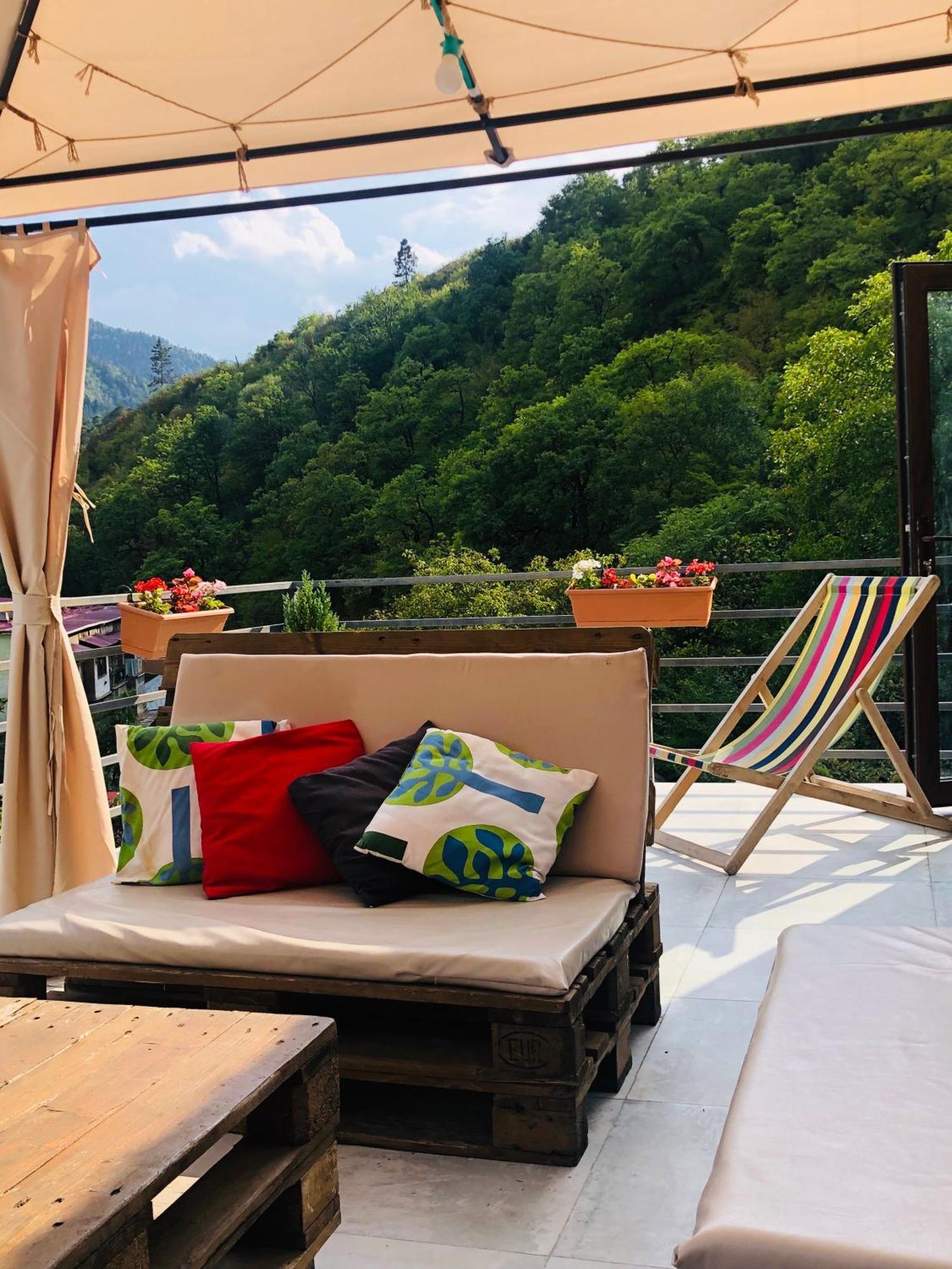 Borjomi Inn ภายนอก รูปภาพ